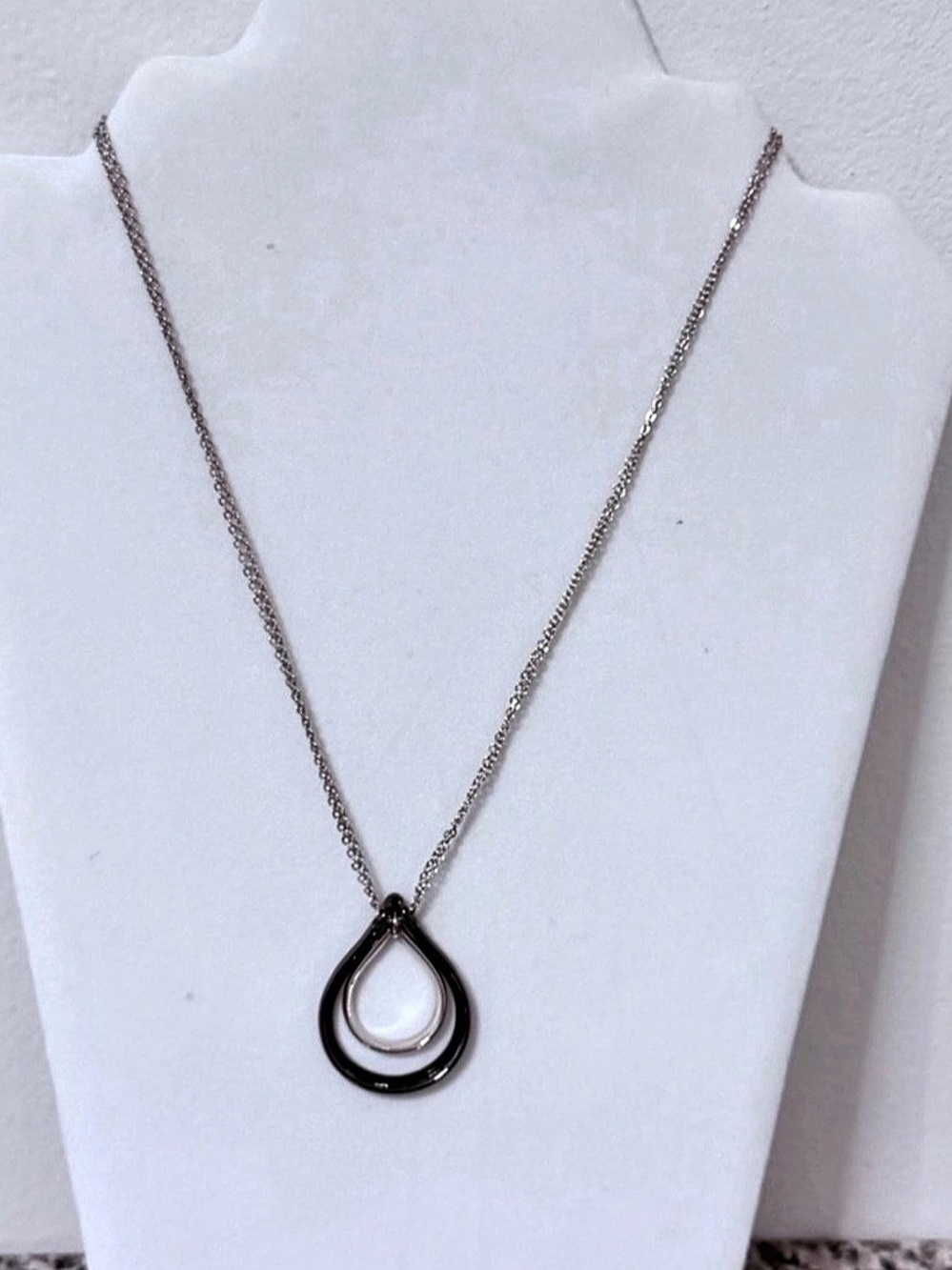 lia sophia Double Dip Double Teardrop Pendant Necklace NWT